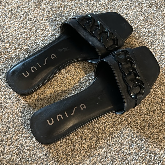 Unisa Chain Embellished Slip On Sandals - size 8 NEW - Picture 4 of 10